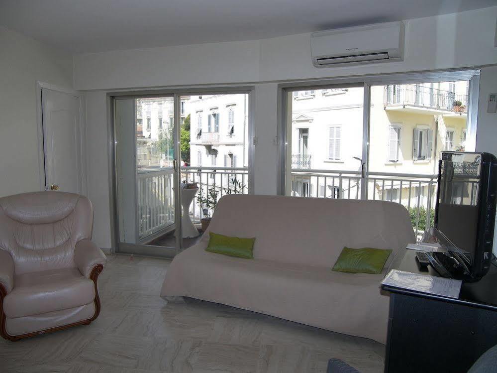 Riviera Vip Forville-Stanislas Cannes Extérieur photo