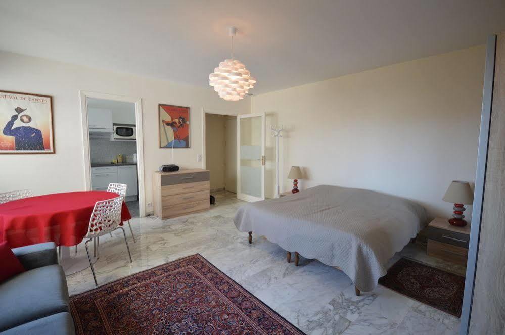 Riviera Vip Forville-Stanislas Cannes Extérieur photo